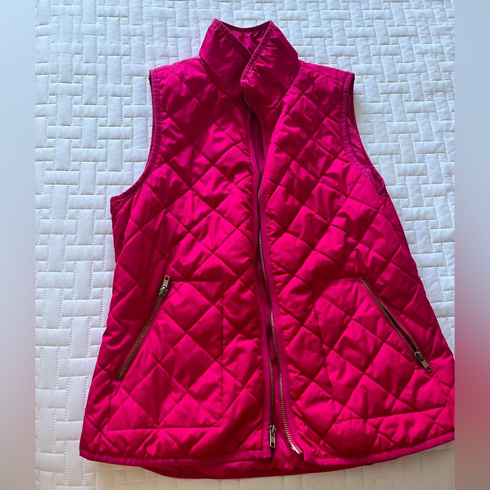 Like New Okd Navy Puffer Vest!